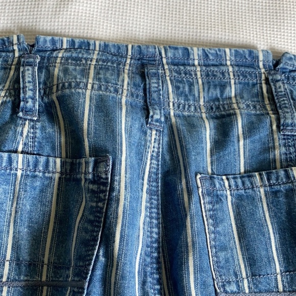 American Eagle Hi Waist striped shorts size 2 blue - Picture 8 of 12